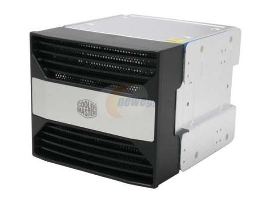 Zu wenig Platz für HDDs? Dieser Kasten braucht 3 5,25" Schächte und hat Platz für 4 HDDs. Zusätzlich ist ein Ventilator eingebaut, um die Festplatten entsprechend zu kühlen. http://www.newegg.com/Product/Product.aspx?Item=N82E16817993002